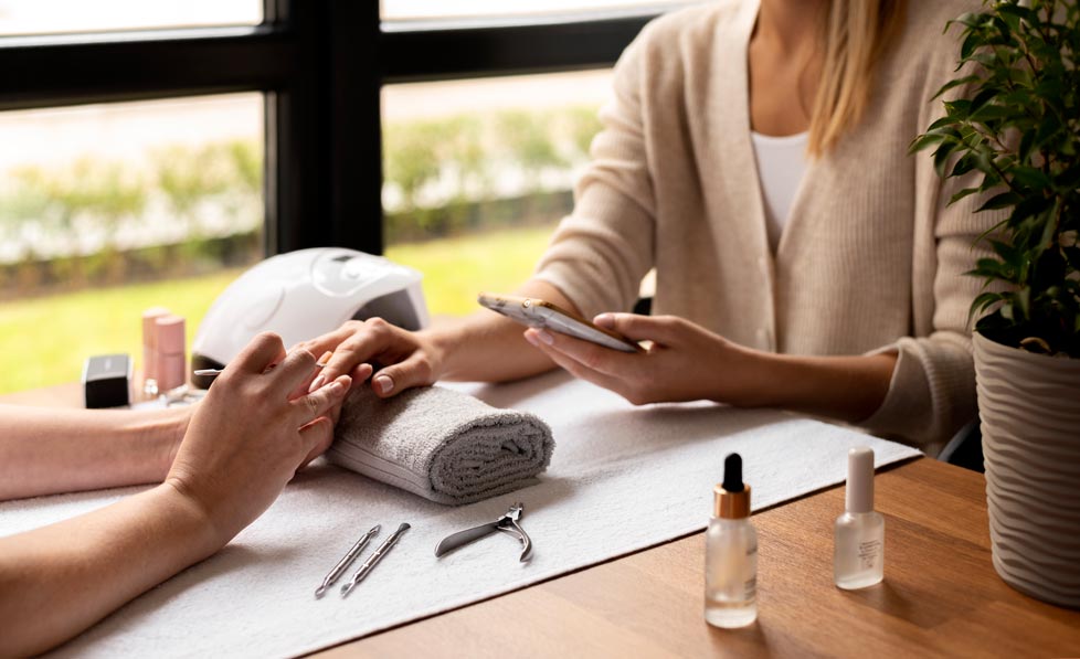 <center>Female manicure pedicure <br> male manicure pedicure